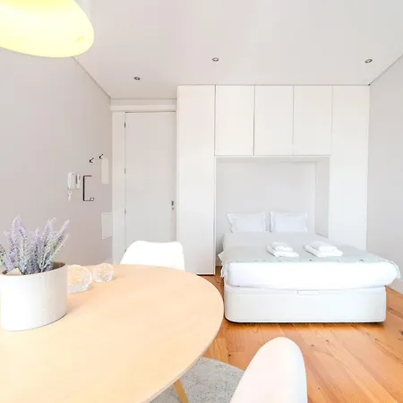 Historic Birthplace Loft By House And People *