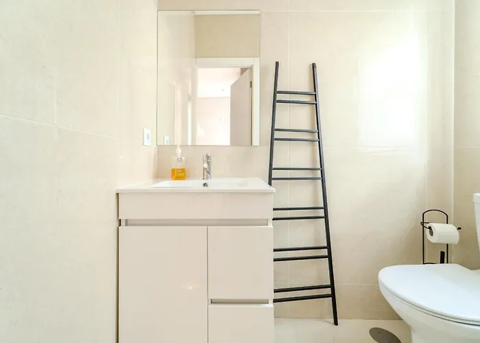 Historic Birthplace Loft By House And People Apartmán *