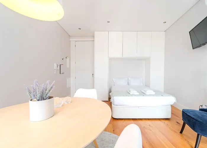 Historic Birthplace Loft By House And People *