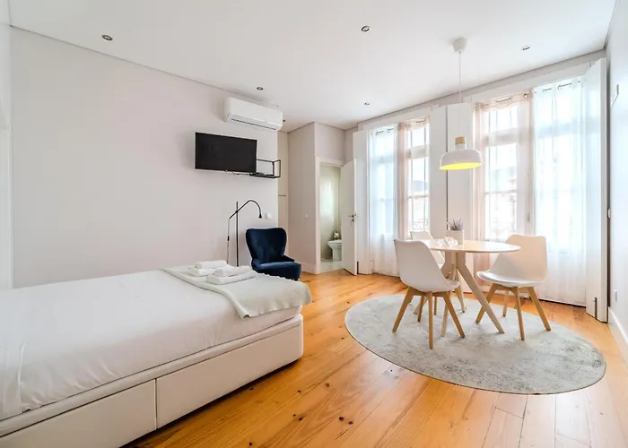 Historic Birthplace Loft By House And People